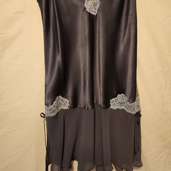 Grey and cream satin lace slip dress - Picture 3 of 14